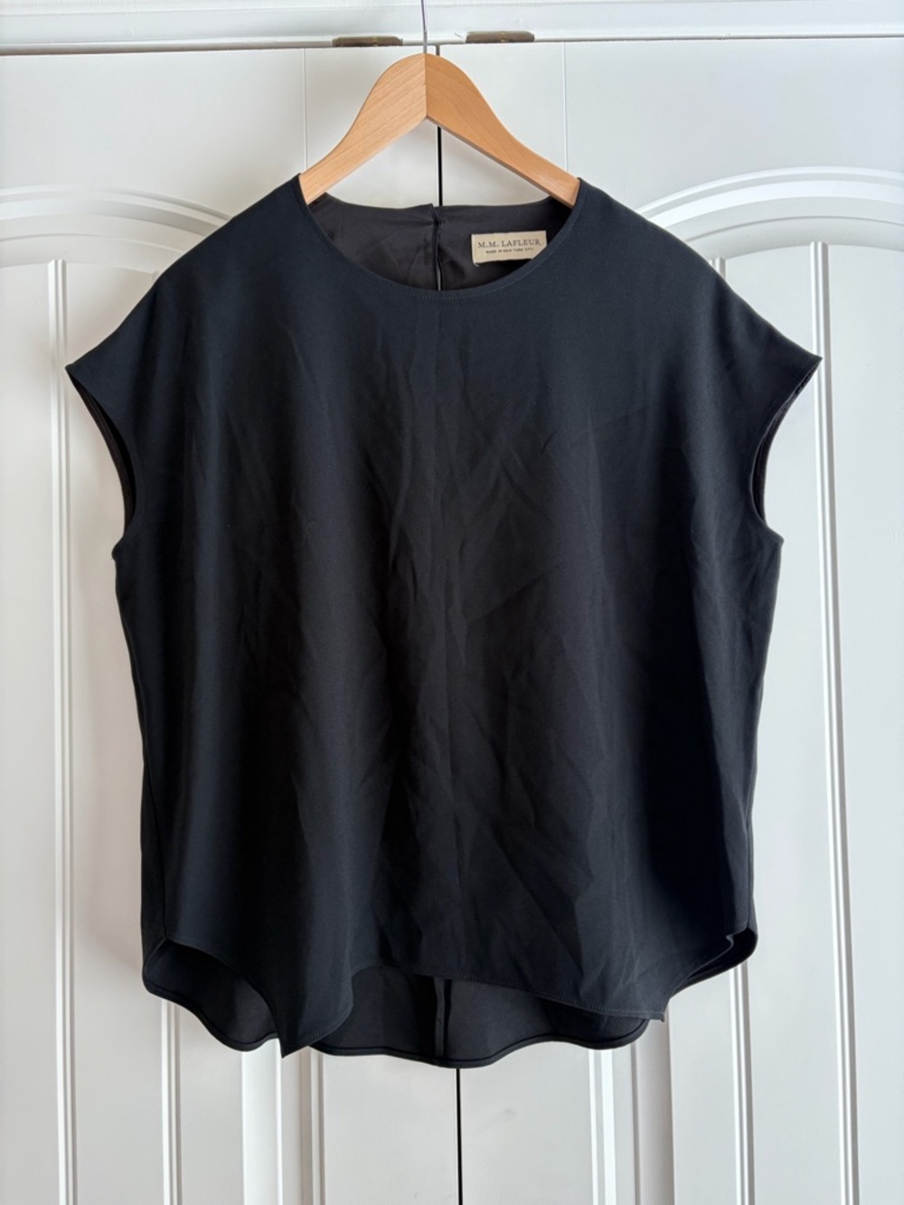 MM LaFleur Didion Top Black Cap Sleeve Crepe Boxy Blouse Women's Size Medium